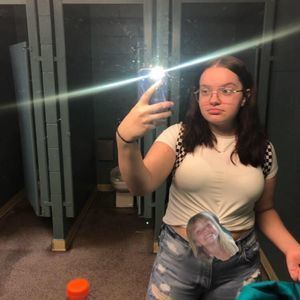 Meet your Posher, Ariana